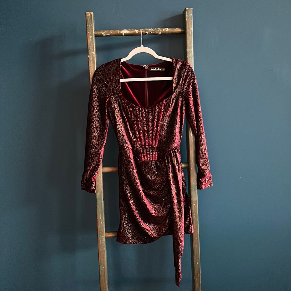 Lavish Alice, burgundy corseted top, velvet with sequin accent. Size 2.